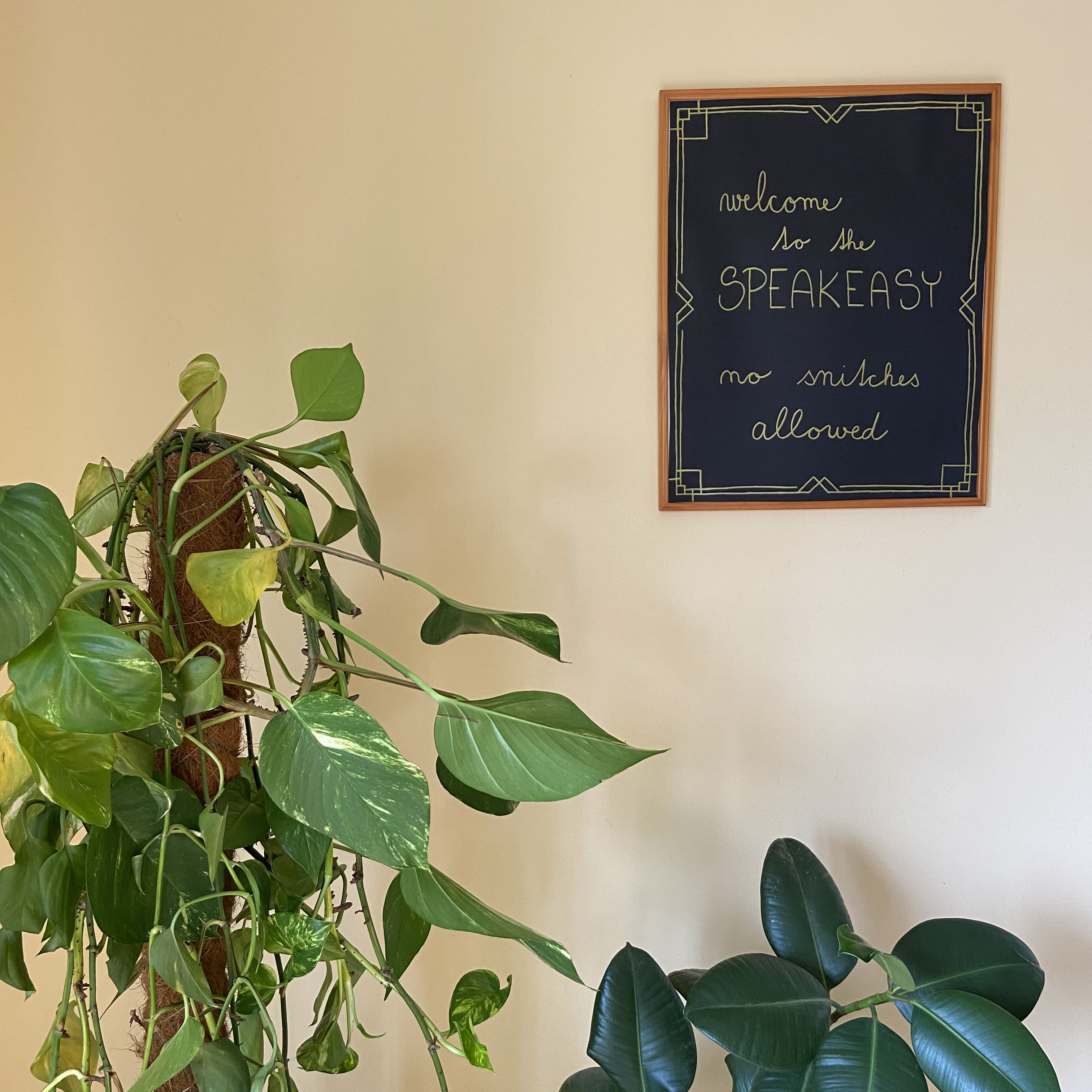 A Speakeasy Murder – décor ideas 
											– Michaela Mrzov 