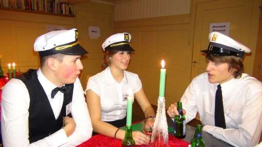 Playing Murder at Sea