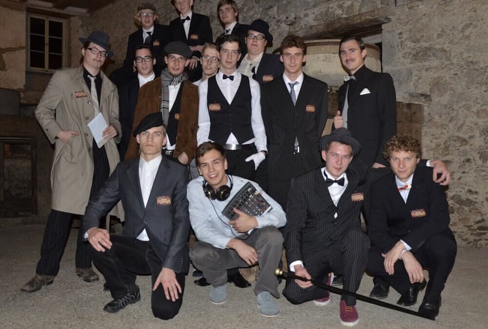 Casino Fatale party costume ideas